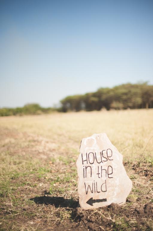 House In The Wild Guest House Maasai Mara Exterior photo