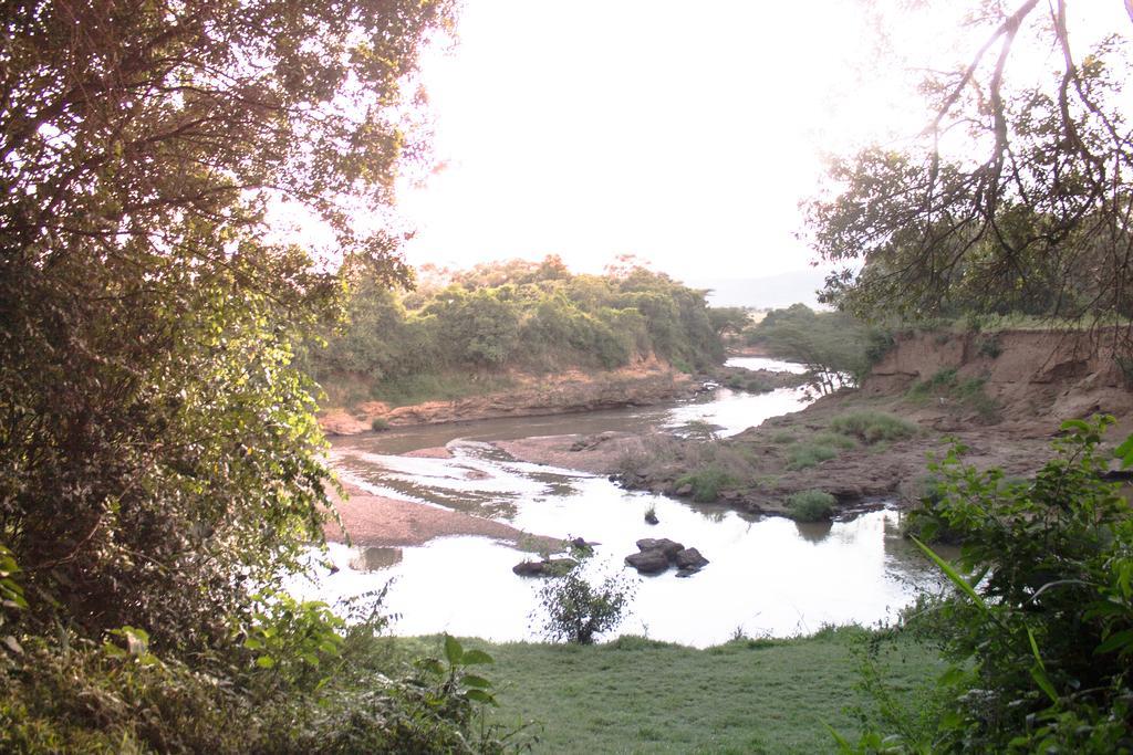 House In The Wild Guest House Maasai Mara Exterior photo