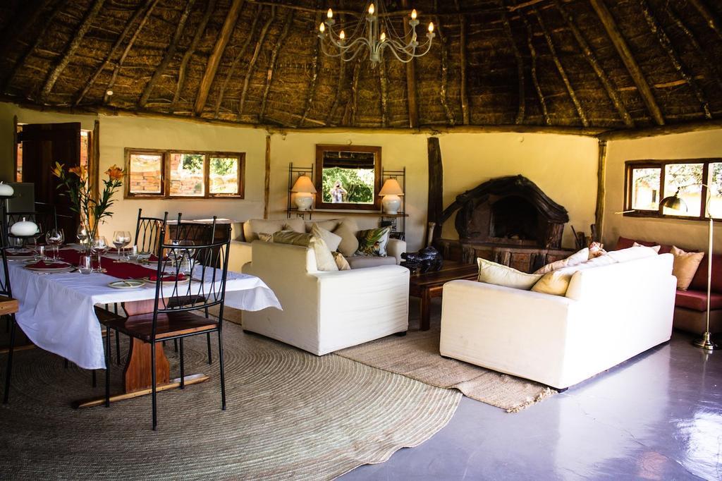 House In The Wild Guest House Maasai Mara Exterior photo